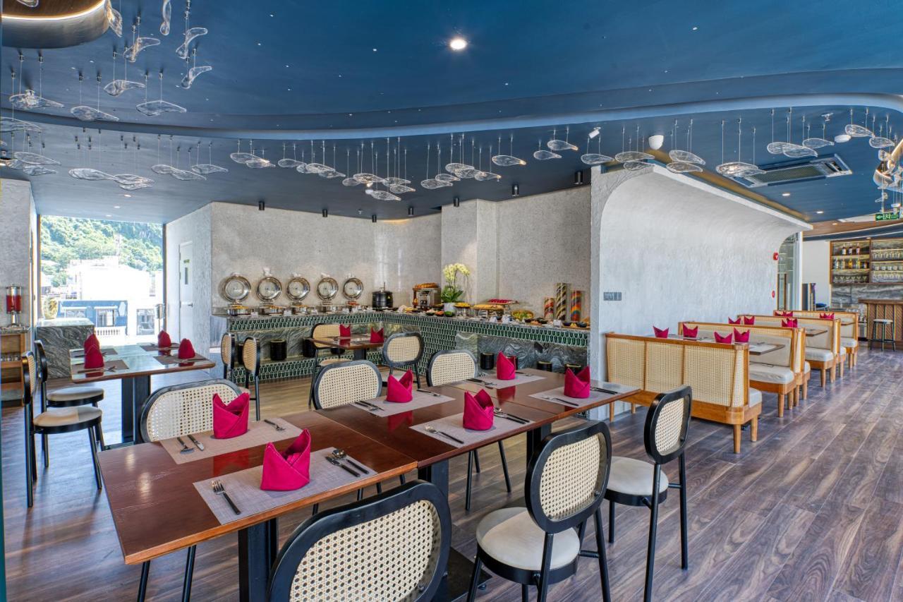 הלונג The Almin Hotel מראה חיצוני תמונה