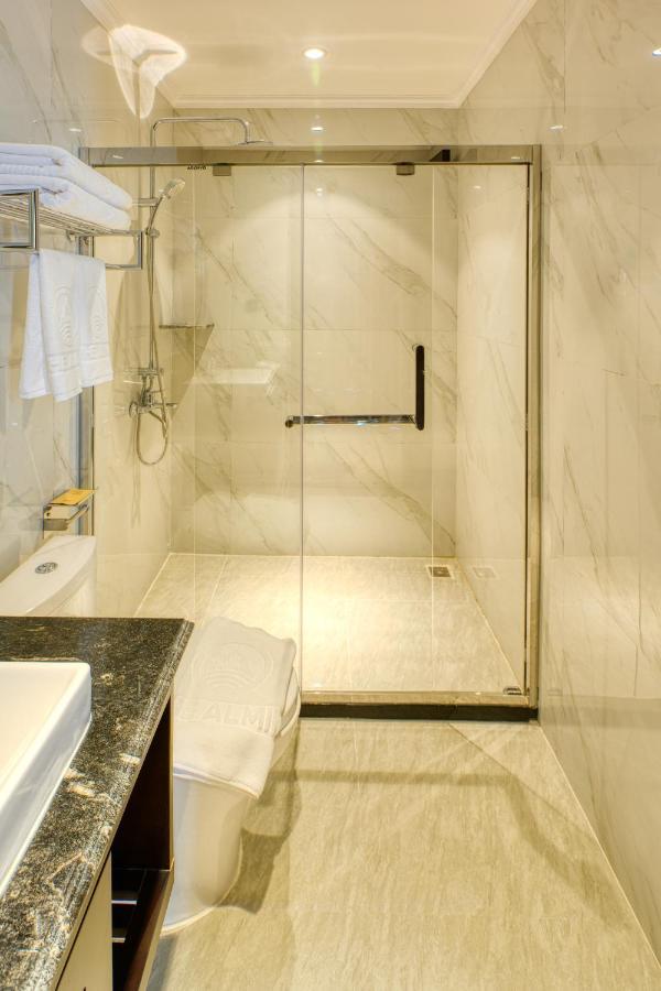 הלונג The Almin Hotel מראה חיצוני תמונה