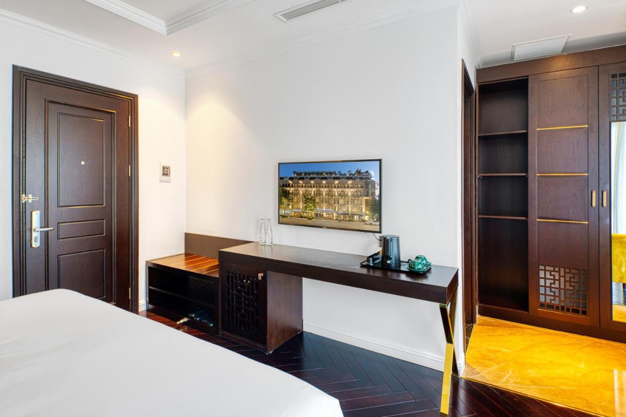 הלונג The Almin Hotel מראה חיצוני תמונה