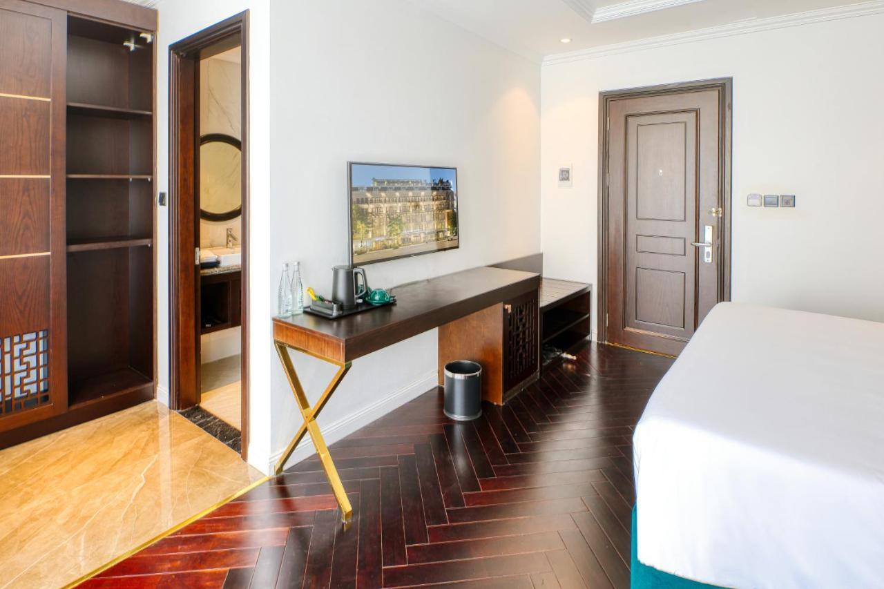 הלונג The Almin Hotel מראה חיצוני תמונה